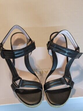 Taryn by Taryn Rose Black Leather Platform Sandals Sz 8.5